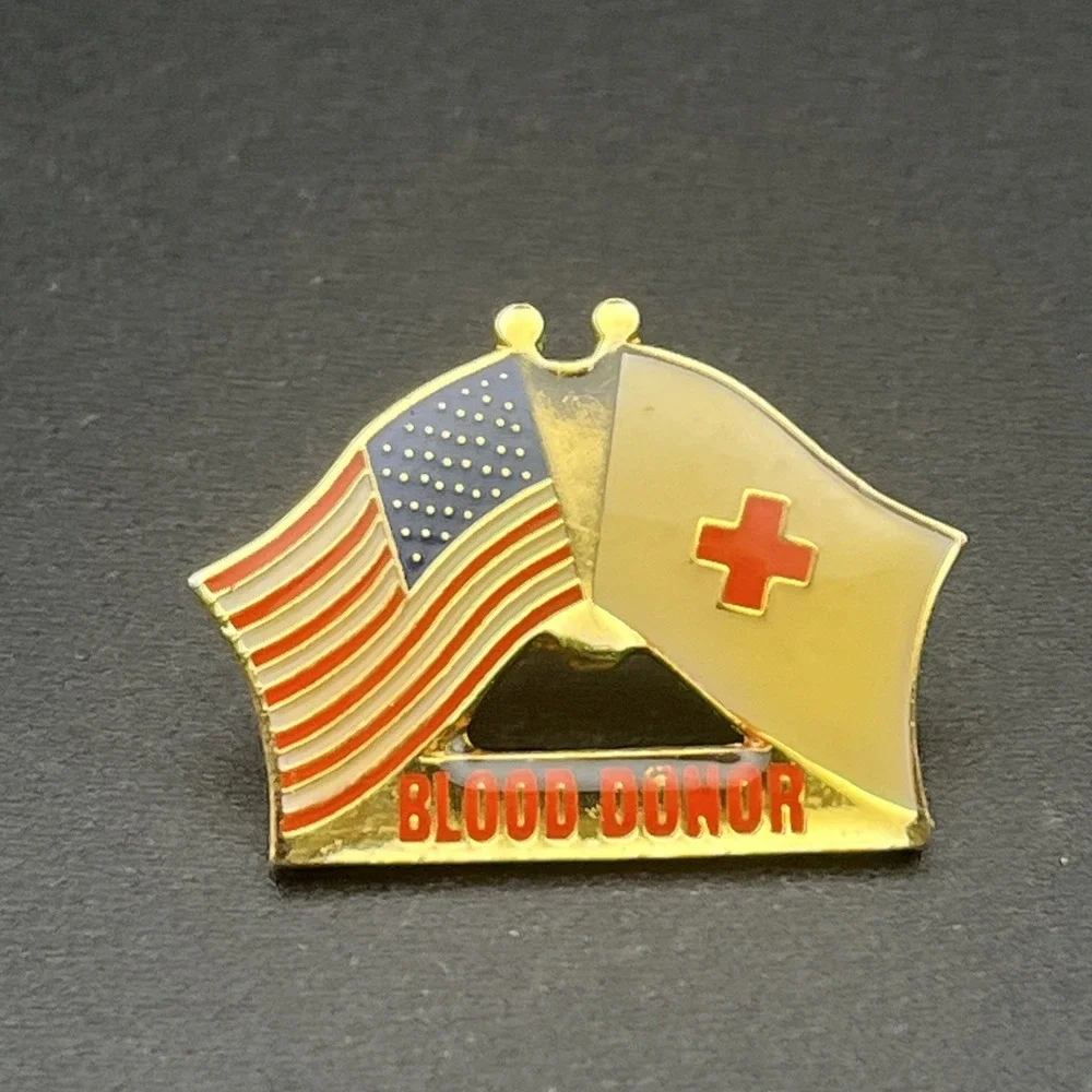 Blood Donor Red Cross‎ American Flag Lapel Hat Pin